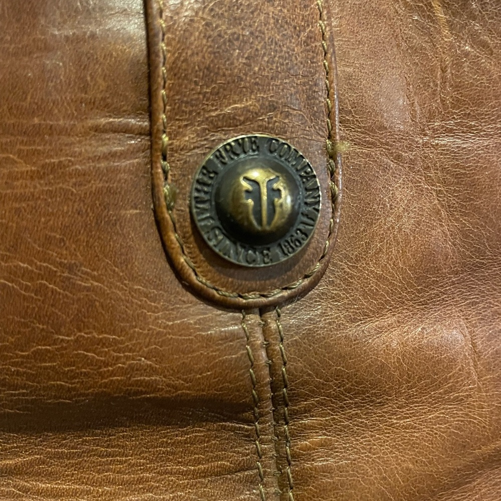 Frye - Picture 5 of 6